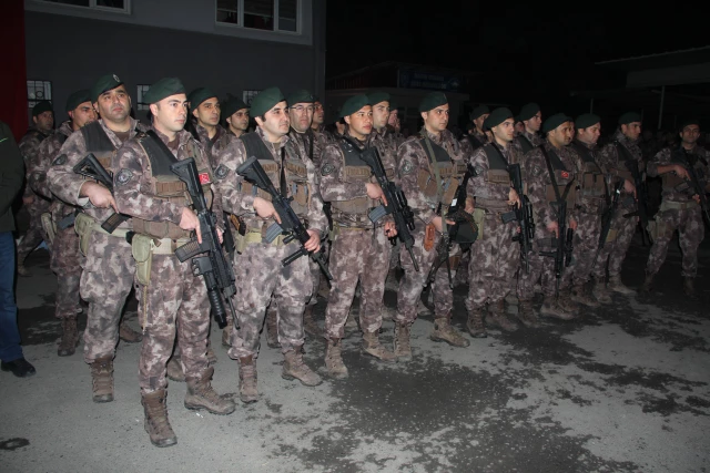 صامسون التركية تودع 44 عنصراً من قوات الشرطة الخاصة إلى عفرين