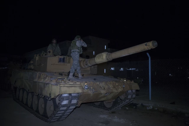 Турецкие Солдаты Будут Патрулировать Ночью Улицы Африна