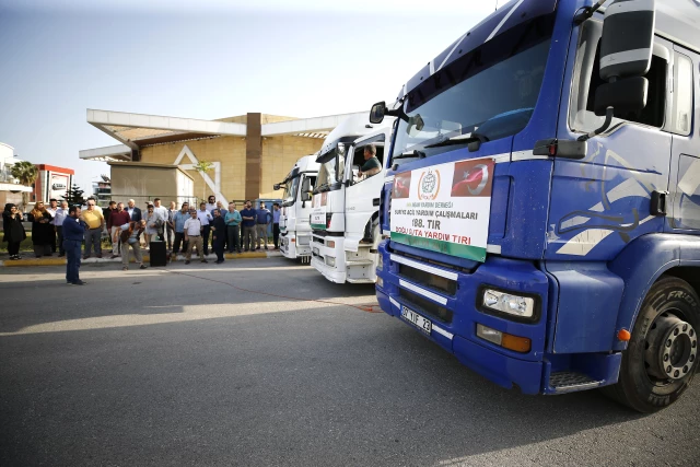 تركيا ترسل مساعدات إنسانية إضافية لمهجري الغوطة الشرقية