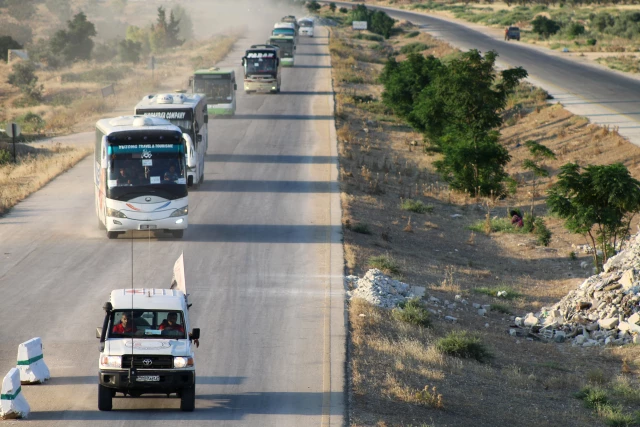 Жителей Юго-запада Сирии Эвакуируют В Идлиб