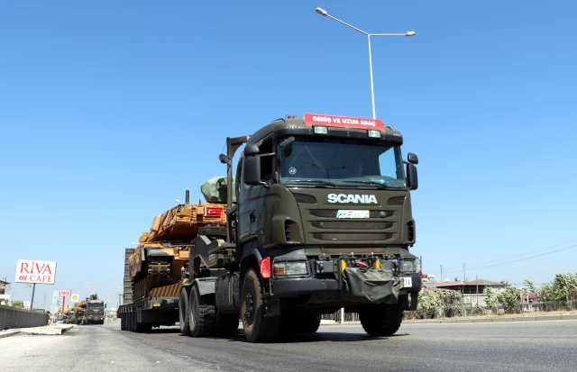 الجيش التركي يرسل تعزيزات عسكرية جديدة إلى الحدود السورية