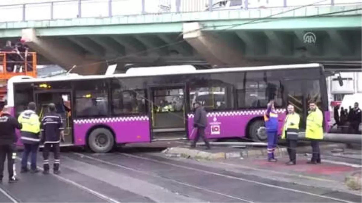 Tramvay Yolunda Kaza Stanbul Haberler