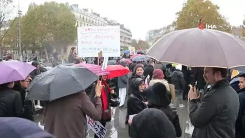 ABD Başkanı Trump, Paris te Protesto Edildi