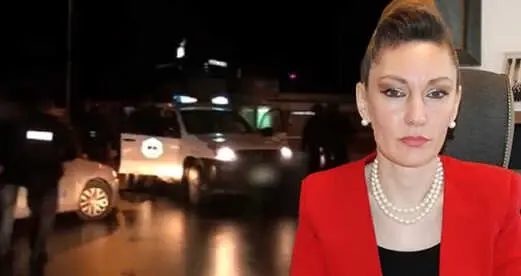 Türk Büyükelçi nin Makam Aracı Kaza Yaptı: Ölü ve ...