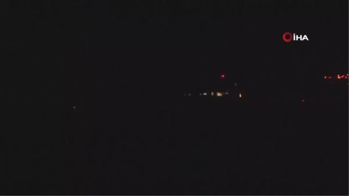 Çanakkale Boğazı'nda Kargo Gemisinde Yangın Çanakkale Boğazı'nda Kargo Gemisinde Yangın