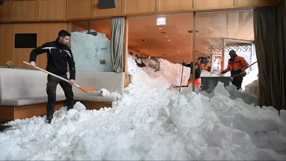 Video | Avrupa'da Kara Kış Hayatı Dondurdu Video | Avrupa'da Kara Kış Hayatı Dondurdu