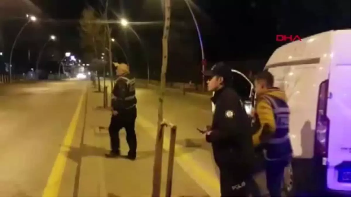 Ankara Askeriye Önüne Bırakılan Poşet, Panik Yarattı Ankara Askeriye Önüne Bırakılan Poşet, Panik Yarattı