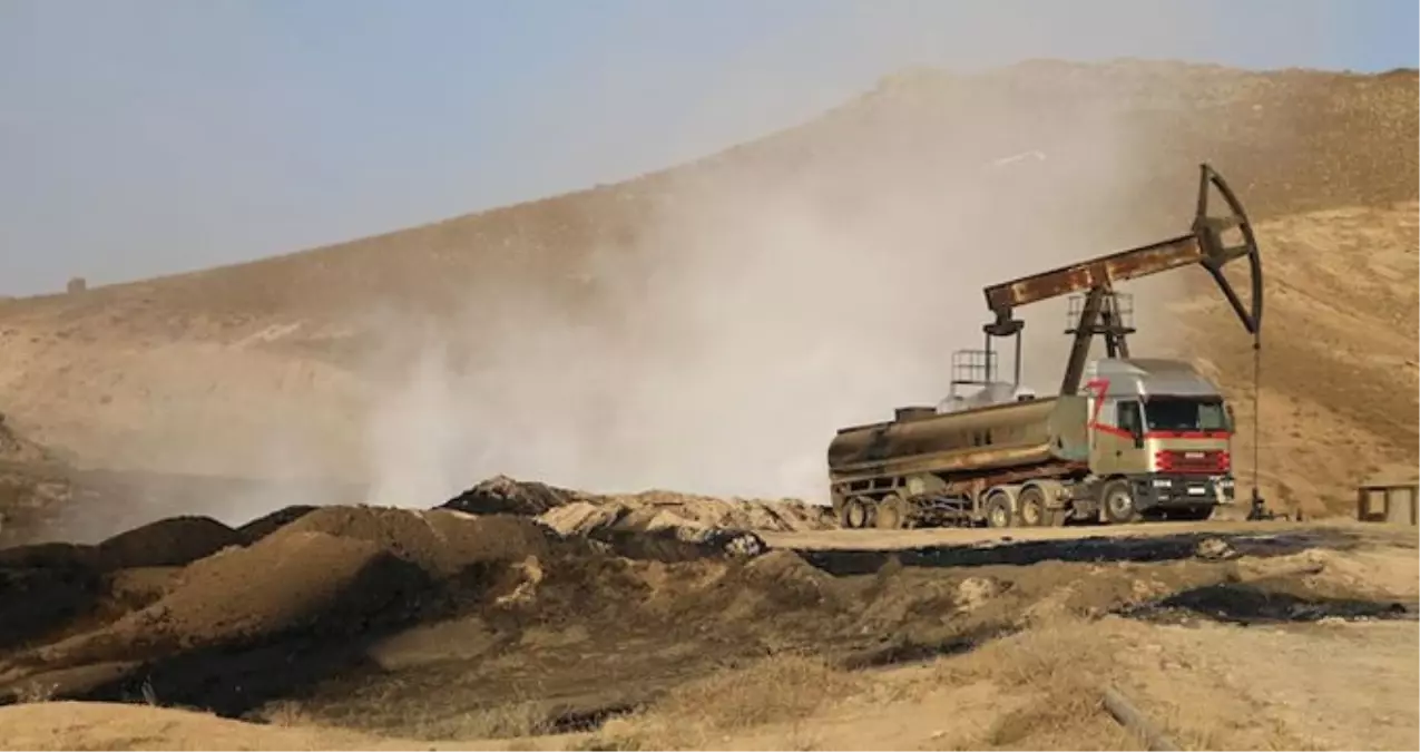 Türkiye Tarihinde Bir İlk! Diyarbakır'da 3 Bin 500 Metre Derinlikten Petrol Çıkarıldı Türkiye Tarihinde Bir İlk! Diyarbakır'da 3 Bin 500 Metre Derinlikten Petrol Çıkarıldı