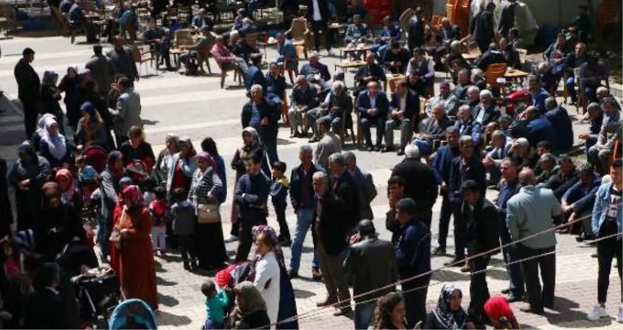 Adıyaman'da 350 Kişilik İşe 7 Bin 441 Başvuru Adıyaman'da 350 Kişilik İşe 7 Bin 441 Başvuru