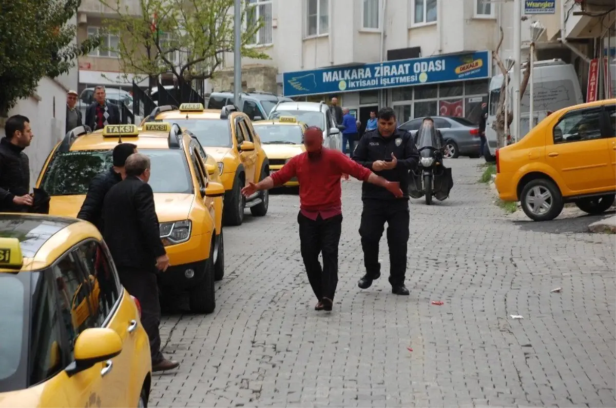 Şehrin Göbeğinde Korkutan Kavga: Kanlar İçinde Kaldı Şehrin Göbeğinde Korkutan Kavga: Kanlar İçinde Kaldı