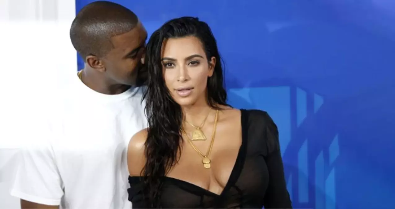 Şov Yıldızı Kim Kardashian, Takipçilerine Yatak Odasına Kurdurduğu Düzeneği Gösterdi Şov Yıldızı Kim Kardashian, Takipçilerine Yatak Odasına Kurdurduğu Düzeneği Gösterdi