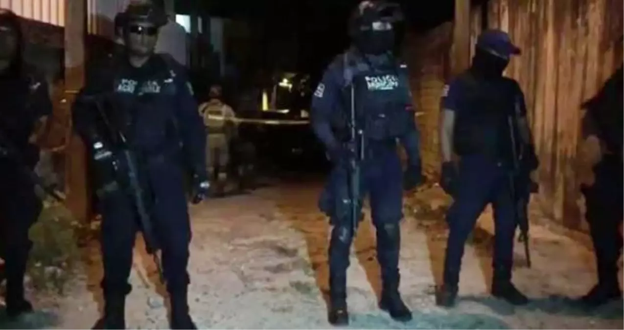 Meksika'da, Doğum Günü Kutlamasını Basan Silahlı Saldırganlar Katliam Yaptı: 13 Ölü Meksika'da, Doğum Günü Kutlamasını Basan Silahlı Saldırganlar Katliam Yaptı: 13 Ölü
