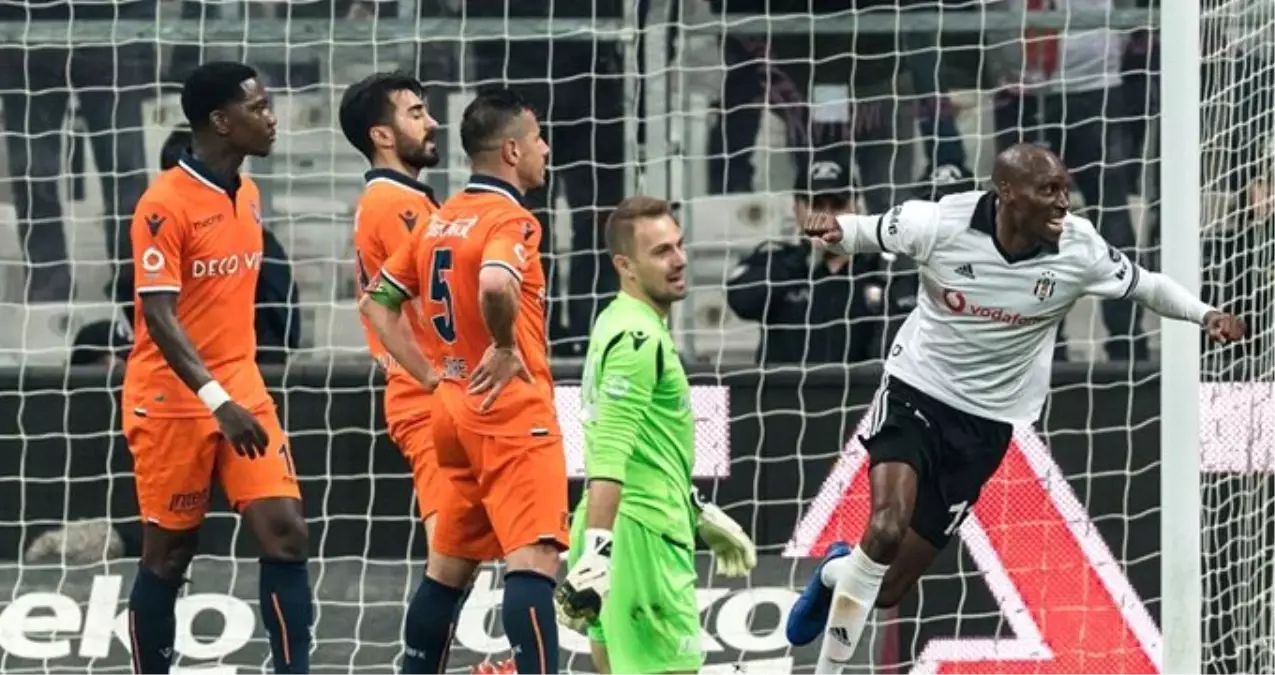 Sezon Sonunda Serbest Kalacak Olan Atiba Hutchinson'ın Sözleşmesi Uzatılacak Sezon Sonunda Serbest Kalacak Olan Atiba Hutchinson'ın Sözleşmesi Uzatılacak