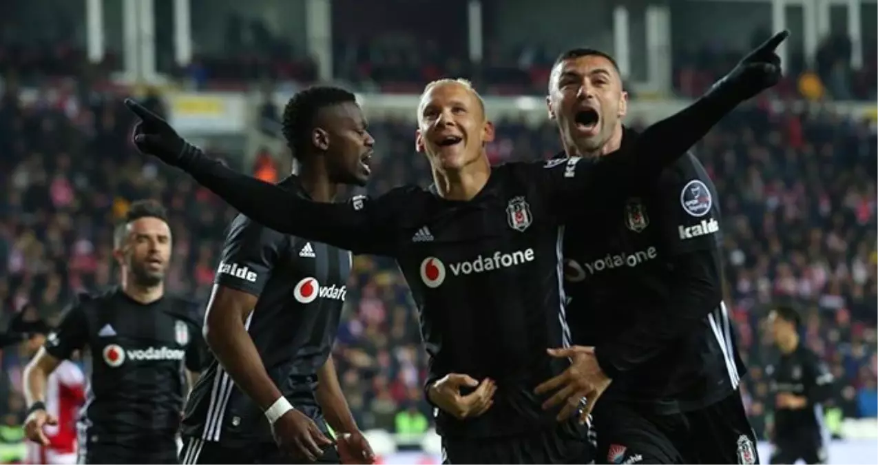 Beşiktaş, Sivasspor'u Deplasmanda 2-1 ile Geçti Beşiktaş, Sivasspor'u Deplasmanda 2-1 ile Geçti