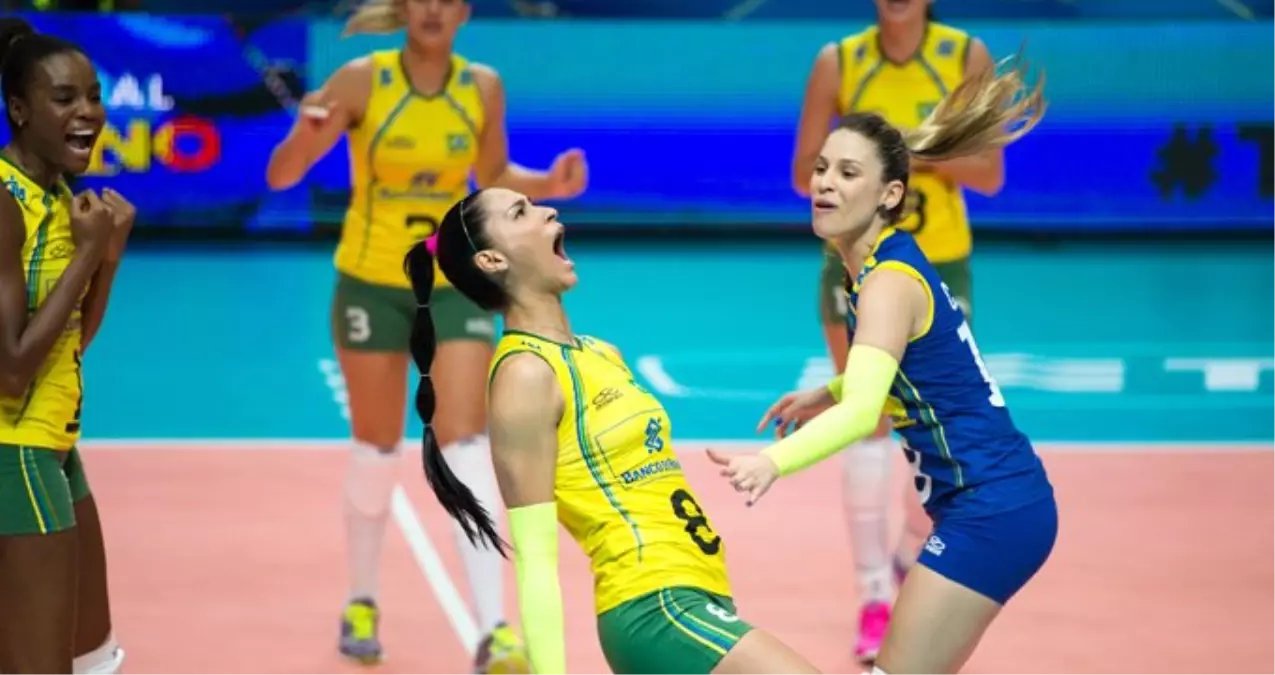 Ünlü Voleybolcu Jaqueline Carvalho, Yürekleri Ağızlara Getirdi! Ünlü Voleybolcu Jaqueline Carvalho, Yürekleri Ağızlara Getirdi!