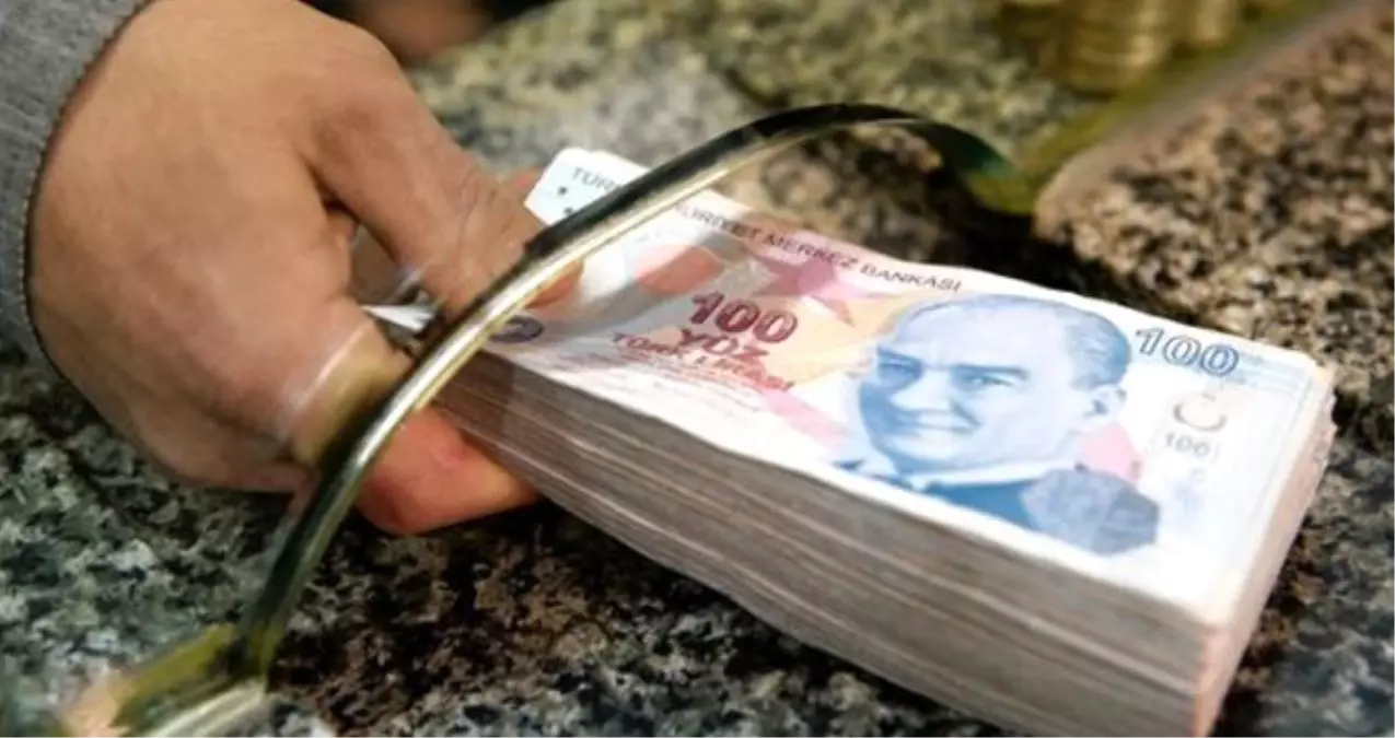 Emekliler Bayram İkramiyelerini Mayıs ve Ağustos'ta Alacak Emekliler Bayram İkramiyelerini Mayıs ve Ağustos'ta Alacak