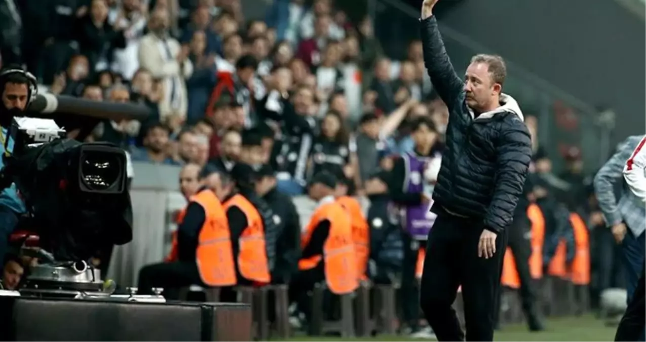 Sergen Yalçın'dan Beşiktaş Taraftarına Mesaj: Bir Gün Kavuşacağız Sergen Yalçın'dan Beşiktaş Taraftarına Mesaj: Bir Gün Kavuşacağız
