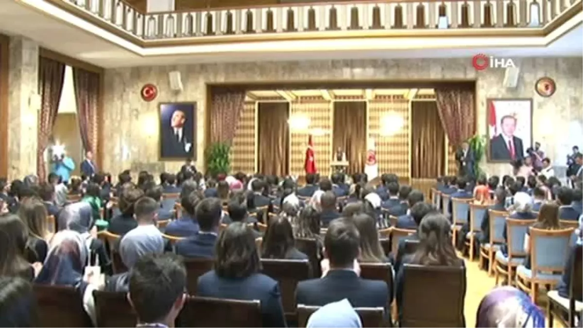 Mustafa Şentop TBMM'ye 81 İl ve Yurtdışından Gelen Gençleri Kabul Etti Mustafa Şentop TBMM'ye 81 İl ve Yurtdışından Gelen Gençleri Kabul Etti