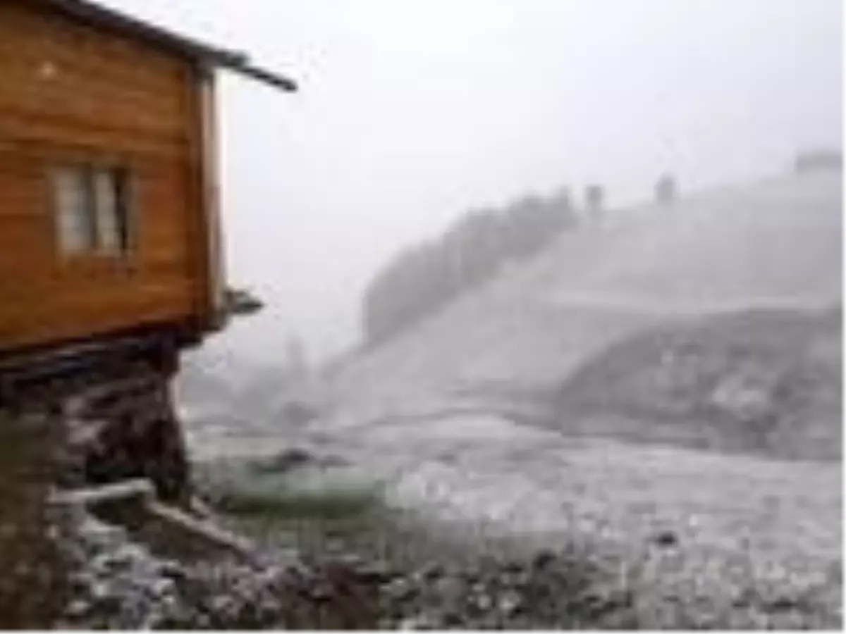 Rize nin yaylaları beyaza büründü Haberler