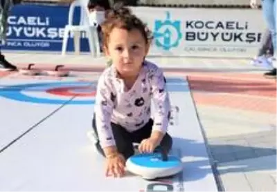 Floor Curling bu hafta Darıca'da yapıldı Floor Curling bu hafta Darıca'da yapıldı