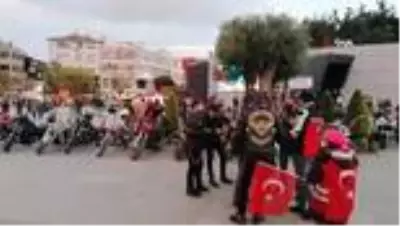 Motosiklet tutkunlarından Cumhuriyet Bayramı korteji Motosiklet tutkunlarından Cumhuriyet Bayramı korteji