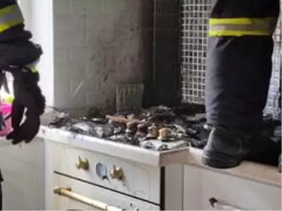 Son dakika haberi | 3 katlı binada korkutan yangın Son dakika haberi | 3 katlı binada korkutan yangın
