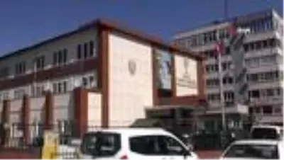 Son dakika 3. sayfa: Kocaeli'de otomobilden 200 bin TL çalan 3 hırsız yakalandı Son dakika 3. sayfa: Kocaeli'de otomobilden 200 bin TL çalan 3 hırsız yakalandı