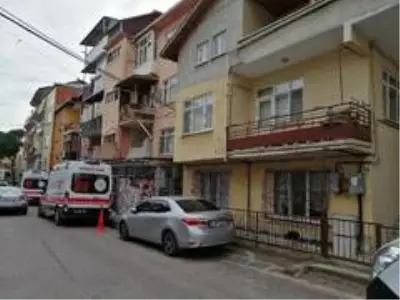 Kocaeli'de yaşlı kadın yakınları tarafından ölü bulundu Kocaeli'de yaşlı kadın yakınları tarafından ölü bulundu