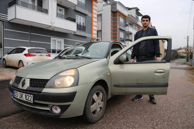 Lise öğrencisi, babasına ait 2003 model otomobili geliştirdiği yazılımla akıllı arabaya dönüştürdü Lise öğrencisi, babasına ait 2003 model otomobili geliştirdiği yazılımla akıllı arabaya dönüştürdü