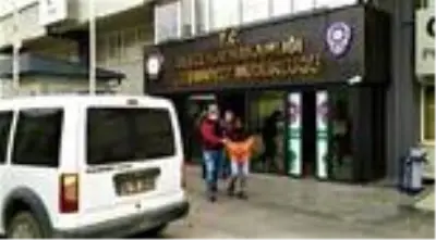 Elektronik eşyaları çalan 2 hırsız yakalandı Elektronik eşyaları çalan 2 hırsız yakalandı