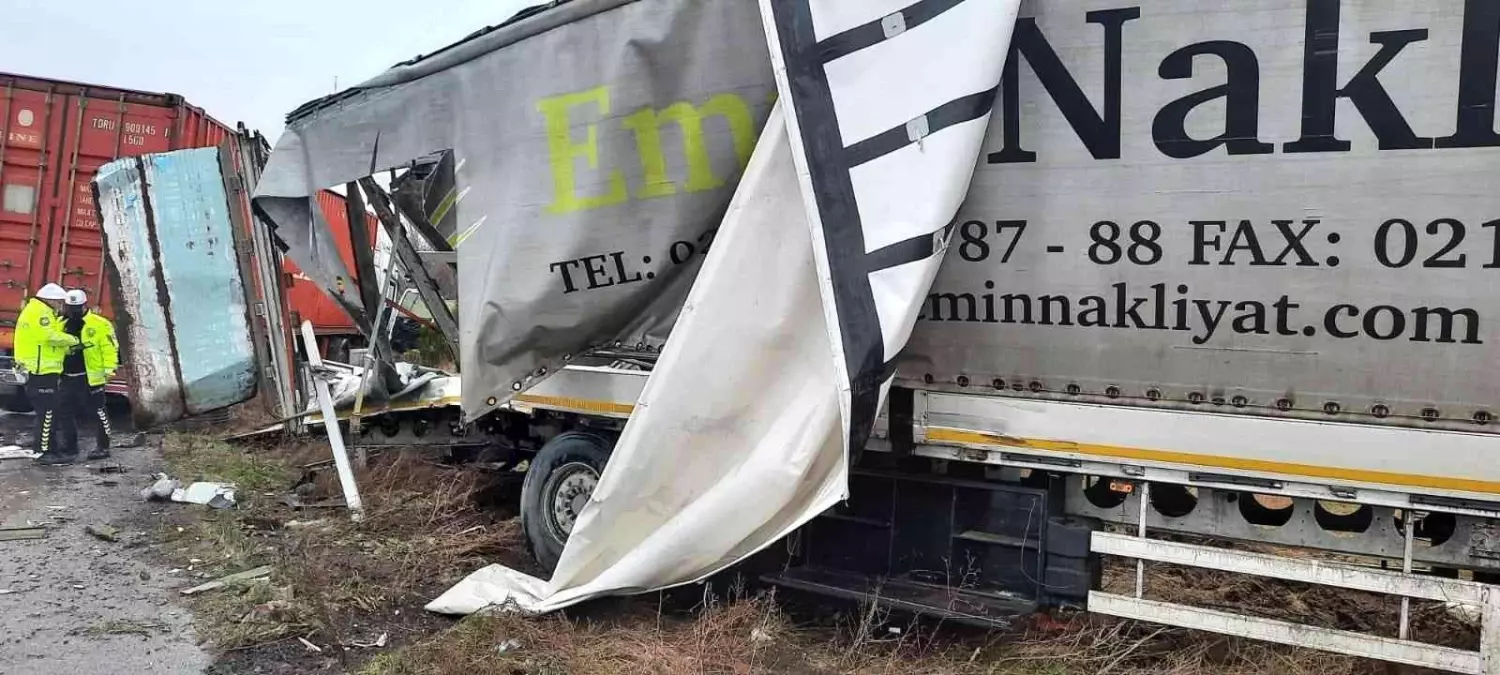 Son dakika haberi Tekirdağ da kavşakta feci kaza 2 yaralı Haberler