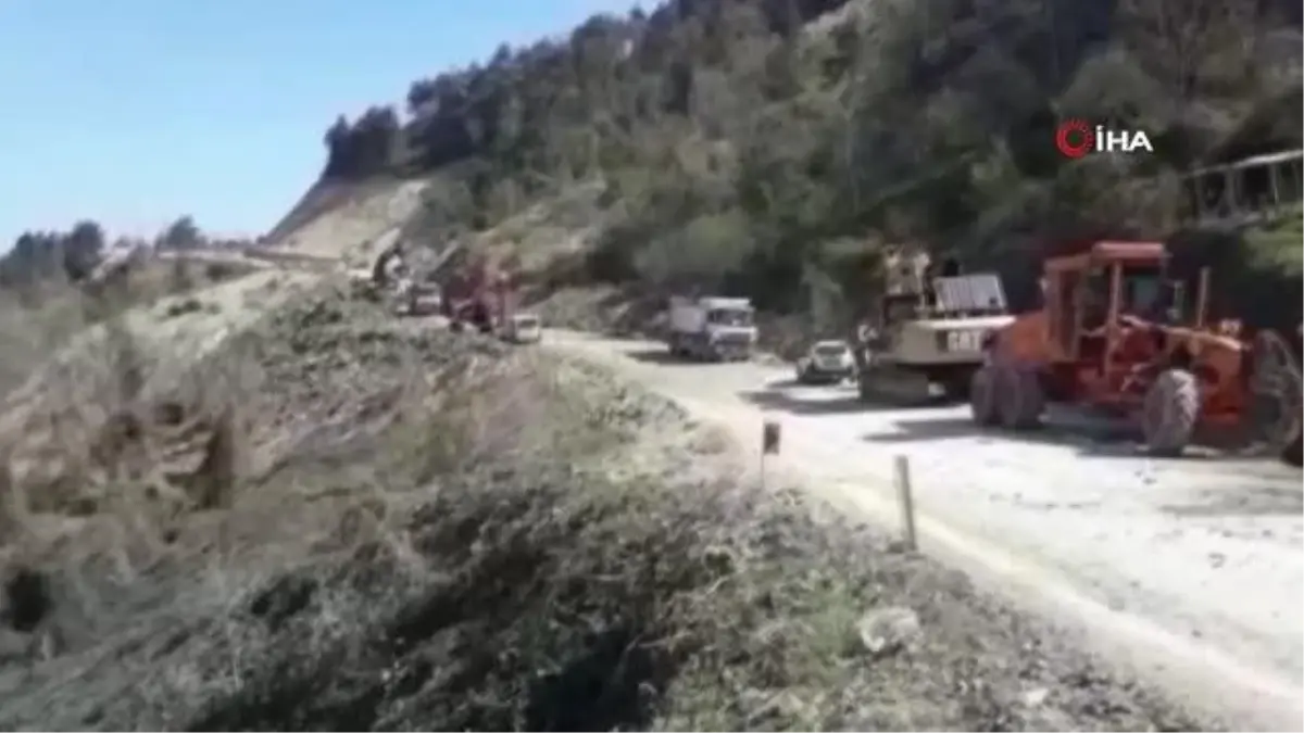 Heyelan Nedeniyle Kapanan Kastamonu Atalzeytin Karayolunda Al Malar