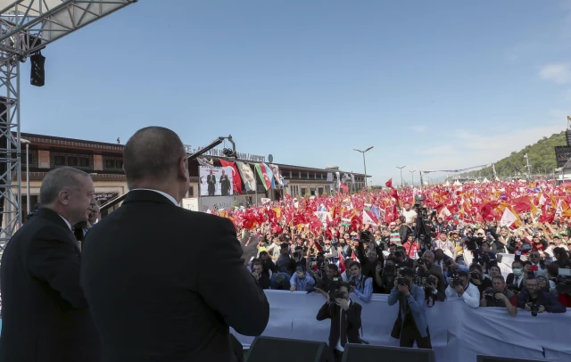 تركيا.. الرئيس أردوغان يفتتح مطار 