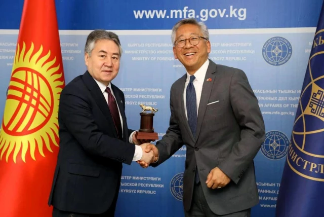 Вашингтон и Бишкек обсудили вопросы сотрудничества