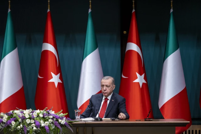 أردوغان: سنكثف مباحثاتنا للوصول لمرور آمن للحبوب بالبحر الأسود