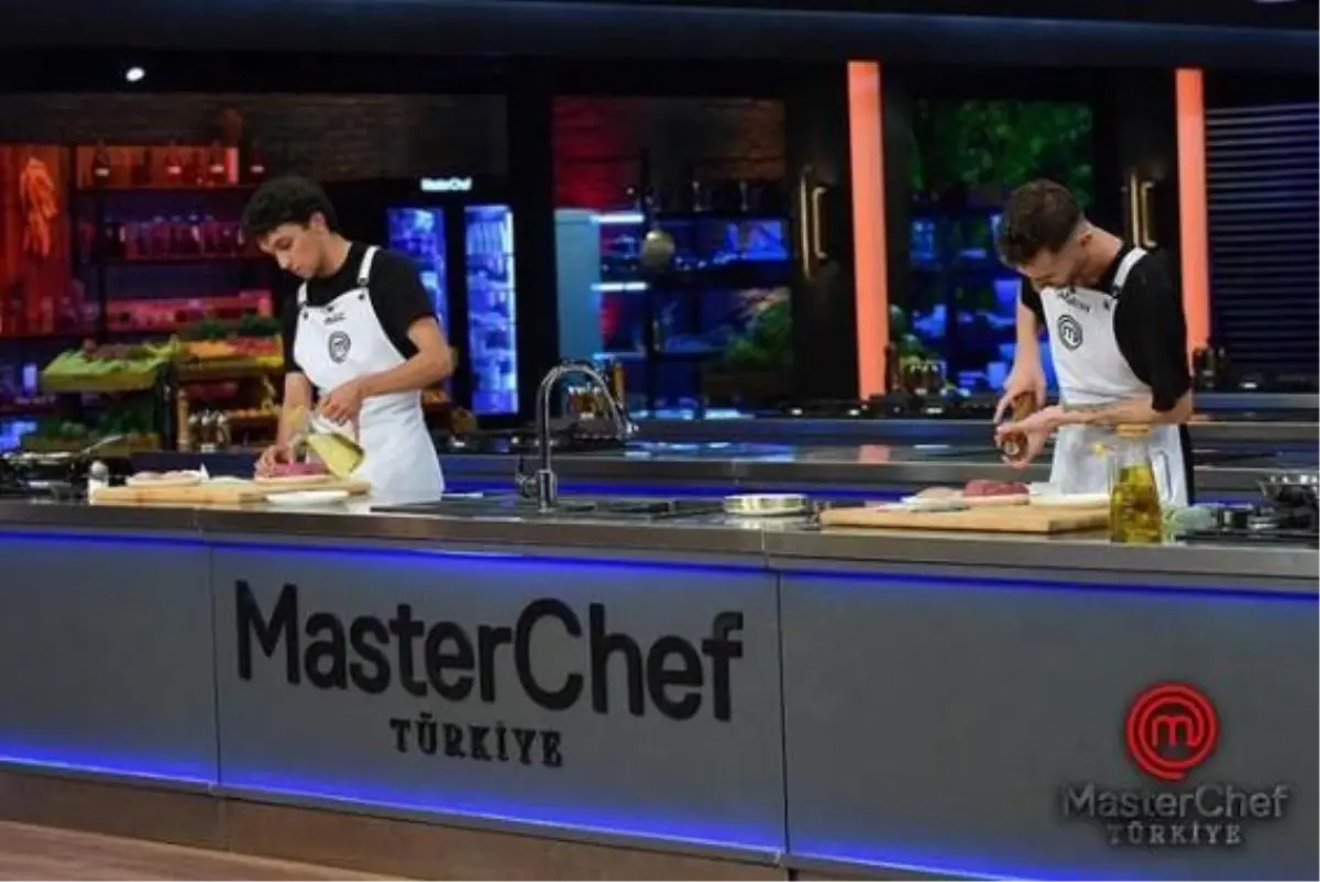 Masterchef Kaptanl K Oyunu Kim Kazand Masterchef Mavi Ve K Rm Z