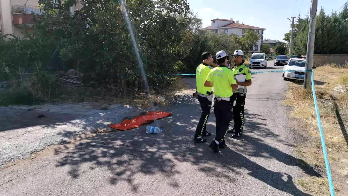 Son Dakika Haber Aksaray Da Geri Geri Gelen Kamyonun Alt Nda Kalan