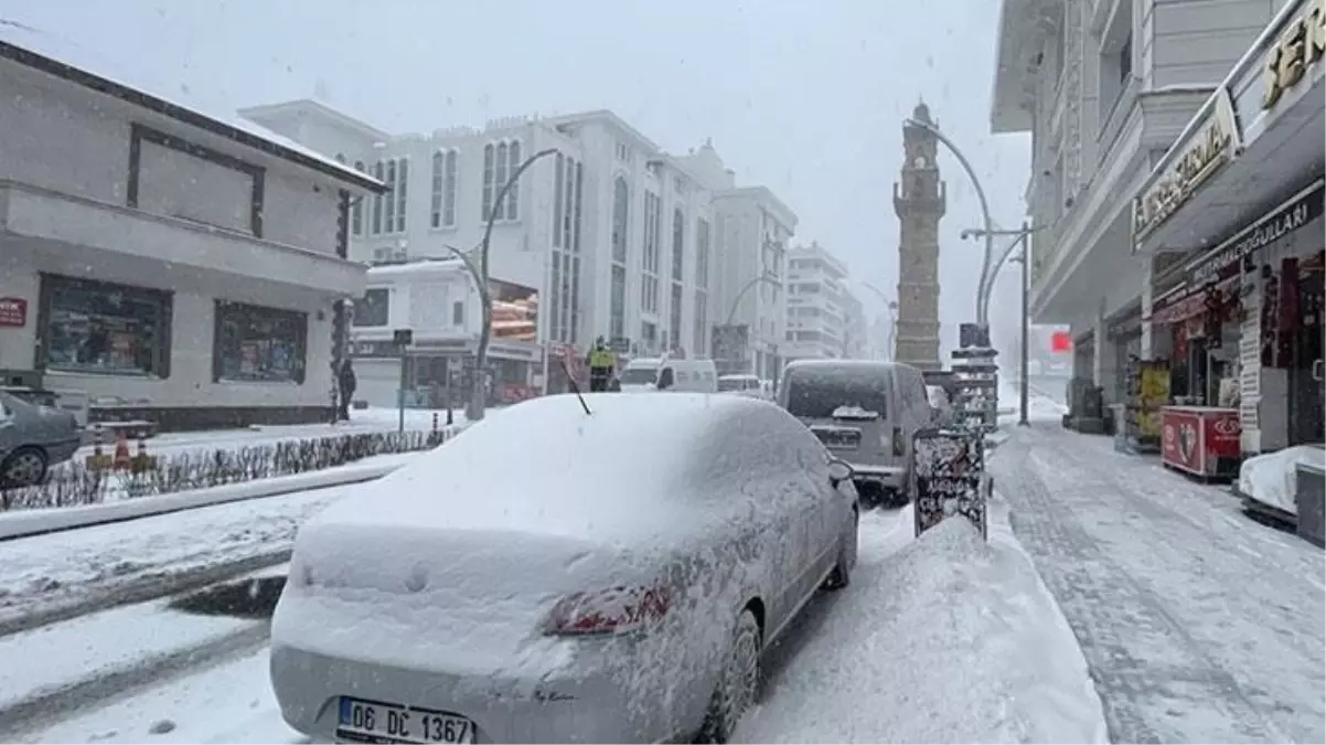 Stanbul Valisi Yerlikaya Dan Kar Uyar S Zorunlu Olmad K A Trafi E