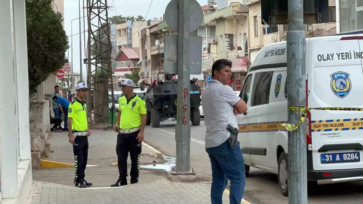 Silahlı bıçaklı sopalı kavga kamerada 4 yaralı Haberler