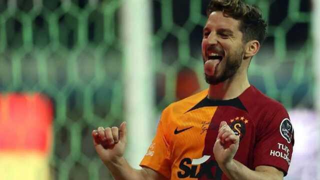 Galatasaray 36 lık yıldız Dries Mertens in sözleşmesini uzattı Haberler