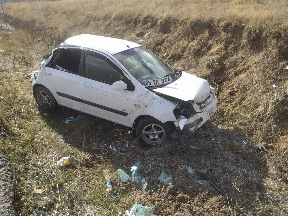 Afyonkarahisar da meydana gelen trafik kazalarında 6 kişi yaralandı