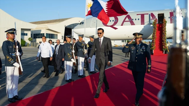 أمير قطر يصل الفلبين في مستهل جولة آسيوية
