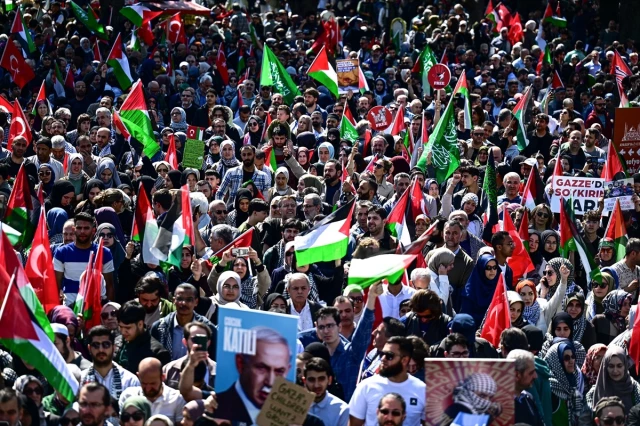تركيا.. مظاهرة منددة بالحرب الإسرائيلية على غزة