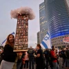 عشرات آلاف الإسرائيليين يتظاهرون للمطالبة بالإفراج عن الأسرى