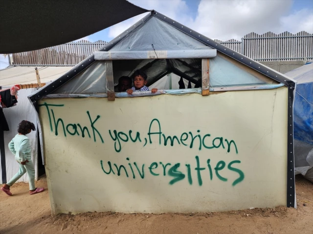 برسالة على الخيام.. غزة تشكر طلاب جامعات أمريكا على موقفهم التضامني
