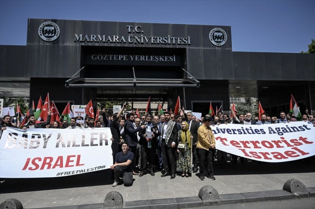 تركيا.. مسيرة تضامنية مع فلسطين بجامعة مرمرة