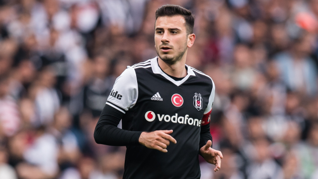 Oğuzhan Özyakup ends his football career