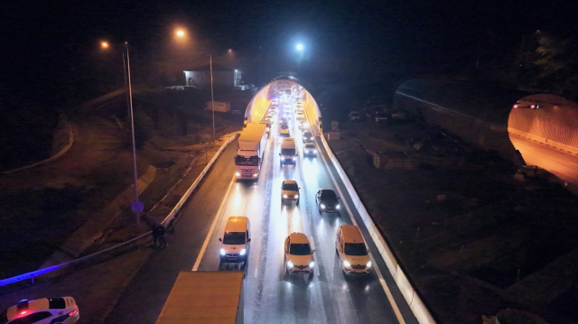 Bolu Mountain Tunnel, Ankara-Istanbul direction is open