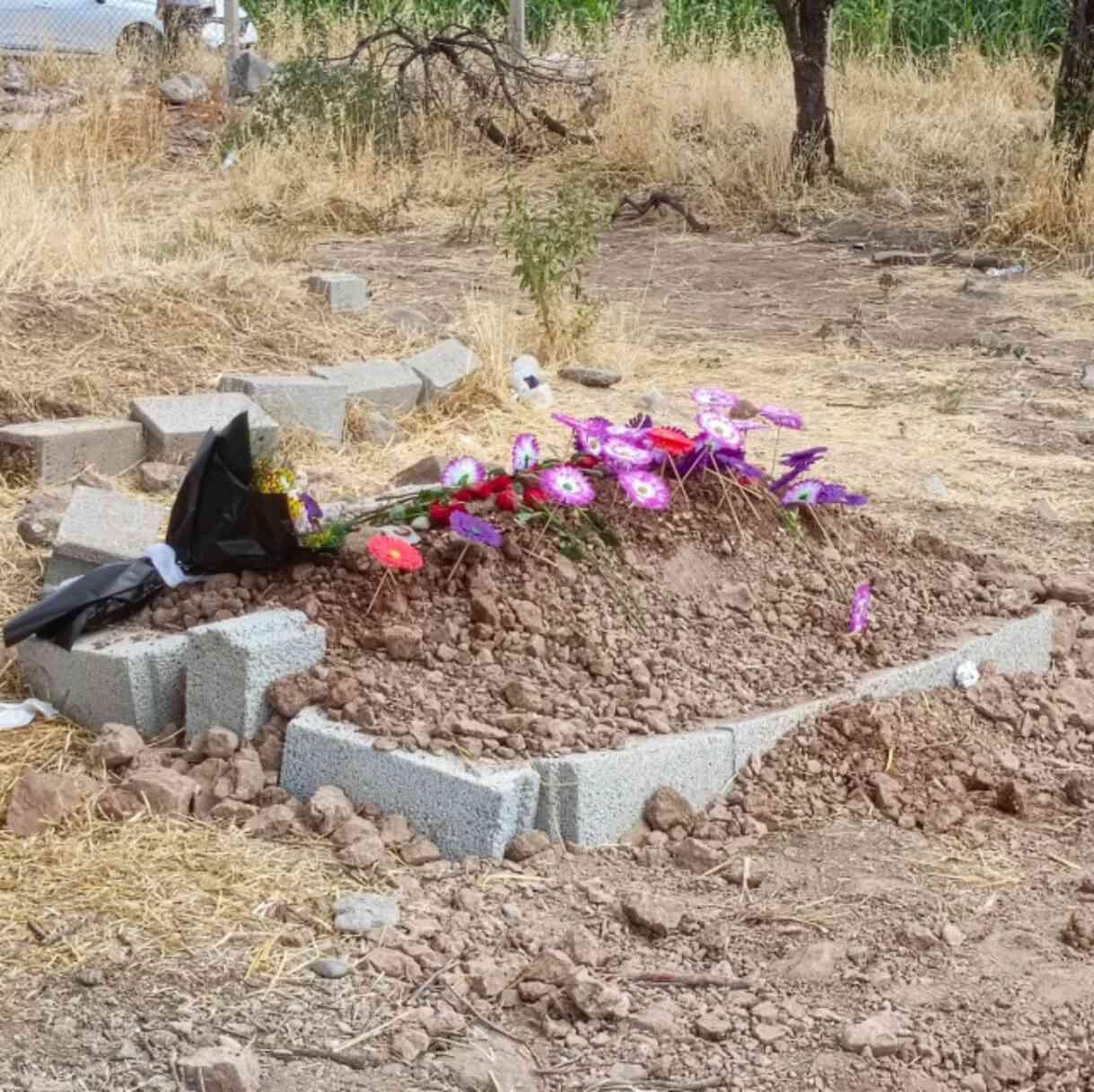 The grave of 8-year-old Narin! She would have started school today if she were alive