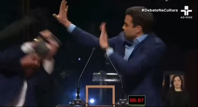 Mayoral candidate in Brazil attacks his opponent with a chair on live television program